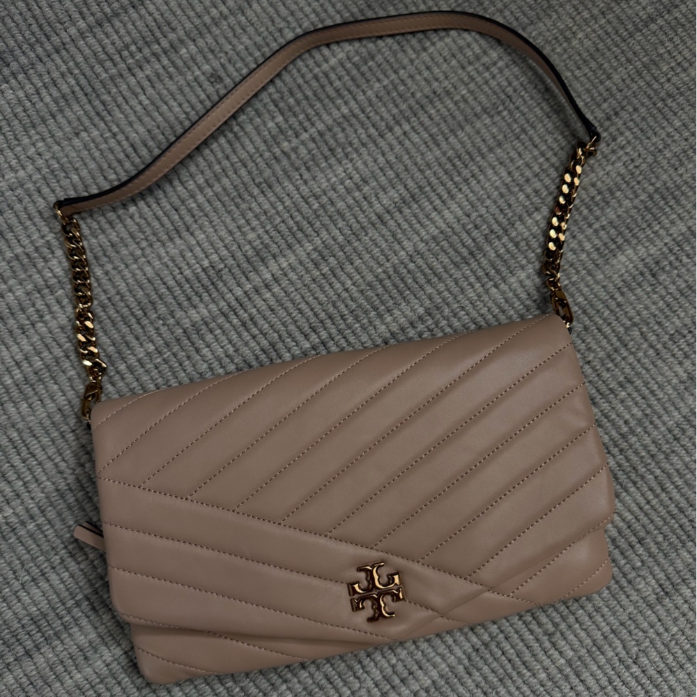 Tory Burch Kira Clutch Beige Quilted Leather Shoulder Bag